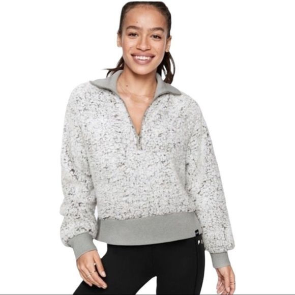 Victoria’s Secret PINK Gray Cropped Quarter Zip Sherpa Size‎ Small - Picture 1 of 9